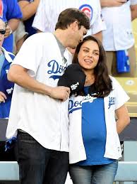 Mila kunis, los angeles, california. Lima Tahun Bersama Mila Kunis Selingkuh Dari Ashton Kutcher Showbiz Liputan6 Com