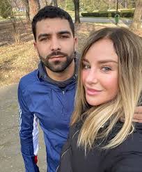Au trăit o poveste de iubire în urmă cu ani de zile și se pare că au rămas prieteni foarte buni. Tabu Highlife