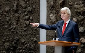 De strategie van Wilders is een gok die lijkt op een gok die eerder rampzalig voor hem afliep | Politiek | BD.nl