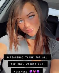 Autumn Oliver's Instagram, Twitter & Facebook