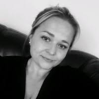 100+ "Halcomb" profiles