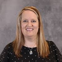 Cassie Bates's Instagram, Twitter & Facebook