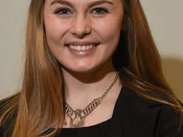 15 women vie for Queen of Snows title