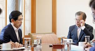 나를 잡아먹지 말아줘 작가 백지연 , 사하 , 철갑상어 총편수 총 30화 가격은 50억 마르카, 싸게 드리는 거예요. 과연, 헐값이군. 남자 주인공에게 산 채로 잡아먹힐 운명을 타고난 '에르타'. ì‚¬ì‹œ 9ìˆ˜ ì¢Œì²œì„ ê±°ì³ ê²€ì°°ì´ìž¥ê¹Œì§€ ìœ¤ì„ì—´ì´ ê±¸ì–´ì˜¨ ê¸¸