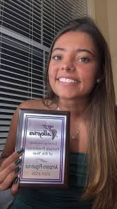 La pampeana Amparo Figueroa Casarrota de #Victorica fue premiada en EEUU!!  Hace mas de un año vive allí estudia #bioquimica y ademas juega al #Hockey  en el Convers University de #CarolinadelSur y