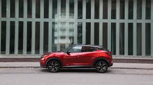 Mitte januar 2020 findet die markteinführung des neuen nissan juke statt, der im britischen sunderland gebaut wird. Der Nissan Juke Ist Der Individualist Unter Den Kleinen Suvs Unter Der Haube Werkelt Immer Ein Dreizylinder Benziner Wie Schlagt Er Sich In Der Praxis