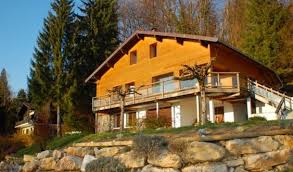 Tres Beau Chalet Dans Un Style Contemporain Talloires Annecy House Maison Exterior Architecture Location Rental Maison Locations Vacances Maison Style