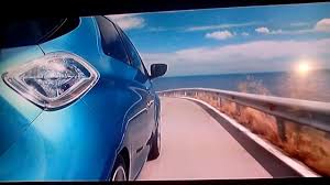 Retrouvez les infos sur les équipements de série de la fiche technique renault zoe 2019. Pub Renault Zoe Youtube