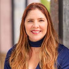 Danielle Camargo's Instagram, Twitter & Facebook