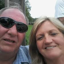 Amanda Lemons just spreading some cheer with her genuine little heart 💕 🤩