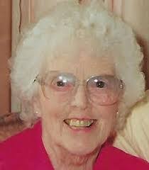 Lora Raymond's Instagram, Twitter & Facebook