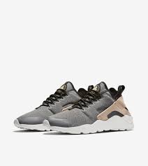 Get the best deals on air huarache running shoes and save up to 70% off at poshmark now! Women S Nike Air Huarache Ultra Se Black Vachetta Tan Nike Snkrs