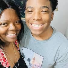 I cannot believe my baby boy is 18 today!!!!! Wishing my Dyllio, Dyll  pickle, D3, my baby love the HAPPIEST 18th BIRTHDAY! I simply love you and  your kind heart ♥️ I