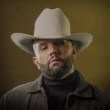 Karin Leon's Instagram, Twitter & Facebook