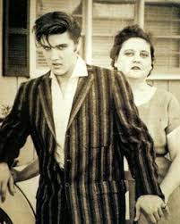 Mar 23, 2017 · presley paid $102,500 for graceland — an equivalent of about $924,000 today. Elvis And His Mother Elvis Presley Photos Elvis Presley Young Elvis