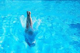 Im gesamten freibadbereich inklusive des eingangsbereichs besteht mit ausnahme der wasserfläche und der liegenwiese maskenpflicht. Corona Regelung Im Sudwesten Land Bereitet Freibader Offnung Vor Baden Wurttemberg Stuttgarter Zeitung