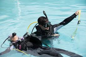 Sdi Rescue Diver Course Sdi Tdi Erdi Pfi