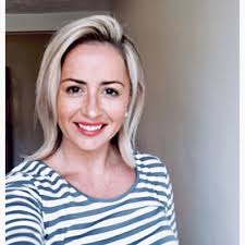 Danielle Saxton's Instagram, Twitter & Facebook