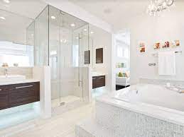 Mosaico Bagno 100 Idee Per Rivestire Con Stile Bagni Moderni E Classici Design Per Bagno Moderno Bagno Interno Bagni In Marmo Bianco