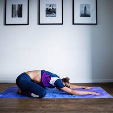 Try a vinyasa yoga class. Suelovesnyc Yoga Zu Hause Machen Tipps Und Erfahrungen Suelovesnyc