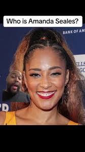 Amanda Shay's Instagram, Twitter & Facebook