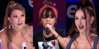 Com todos ali aflitos, ela se levantou, foi aplaudida pelos jurados e plateia, e emocionada perguntou: Tengo Nueve Anos Y Mi Gran Sueno En La Vida Es Ser Cantante La Nina Que Sorprendio Al Jurado De Got Talent Chile Glamorama