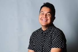 Pada tanggal 28 september 2011, di mana tulus menciptakan seluruh lagu, berperan sebagai komposer sekaligus koproduser album tersebut. Tulus Bocorkan Inspirasi Di Balik Lagu Pamit Tabloidbintang Com