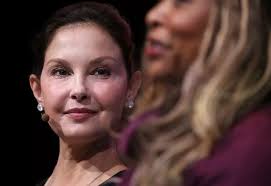 Do You Recognize This Busy, Emmy-Nominated KY-Born Actress?