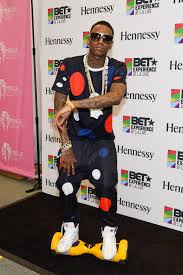 Popular 2000s rappers soulja boy and bow wow are finally facing each other off in a verzuz battle. Soulja Boy S Hoverboard Company Souljaboard Scammed Hiphopdx