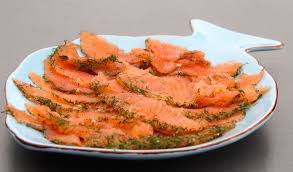 Von Wegen Retro Graved Lachs Mit Gin Graved Lachs Rezept Graved Lachs Lachs Rezept