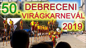 Kereszteződésénél a lelátó pados, nem fedett, a jegyek helyre szólnak. Debreceni Viragkarneval 2019 Az 50 Ik Debreceni Viragkarneval Felvonulas 2019 1080p Hd Youtube