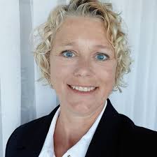 Serena Tucker's Instagram, Twitter & Facebook