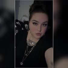 Hi guys, so i desperately need help! I'm making a romper dress for my  daughter for her first birthday but I want to make shoes to go with it but  any patterns