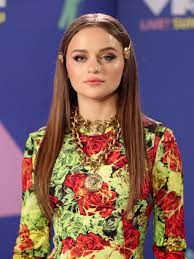 It has been said that joey inherited the love of acting from her grandmother, who used to perform in live theater. Joey King Got Her First Haircut Since Growing Out A Buzz Cut Allure