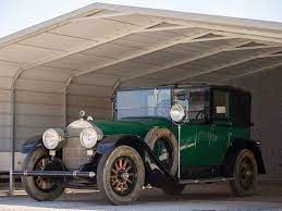 1914 Locomobile Berline Takes Best In Show At 2017 Hemmings Motor Berline Classic Cars Vintage Classic Cars