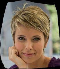 Pour ne pas avoir l'air d'une mamie à la soixantaine, certaines coiffures de hair coloring · coupe cheveux courts femme ans coupe courte pour femme : Frisur Frisur Shorthairstylesforthickhair Penteado Penteado Penteados Para C Coupe De Cheveux Courte Idees Cheveux Courts Modele Coiffure Cheveux Courts