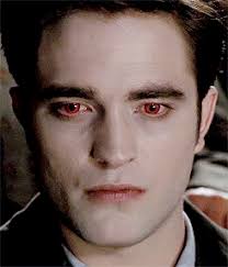 Who would win in a fight to the end: Klaus Mikaelson from The Originals or  Edward Cullen from Twilight?