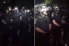 House in minneapolis (minnesota, usa). Officers Protect Home Of Derek Chauvin After George Floyd Death