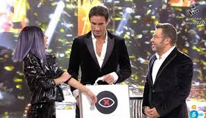 Check spelling or type a new query. Hugo Sierra Asi Gano Gh Revolution El Agitador De Supervivientes