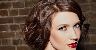 Frisuren 2019, total beliebt sind mittellange haarschnitte, wilde naturwellen mit und ohne pony. Mittellange Braune Frisuren Unsere Top 10 Im Januar 2021