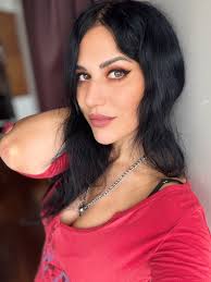 Festive. It took me ten minutes to figure out that it was the longsleeve +  a metal detail