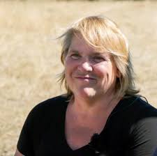 Native: The Prodigies of an Icon