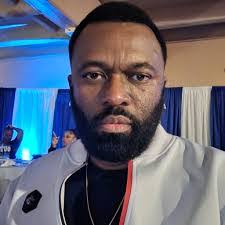 Dewey Allen's Instagram, Twitter & Facebook