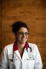 A Woman Seen Making An Impact Dr Mona Hanna Attisha Seen Flint Water Crisis Mona Flint Water