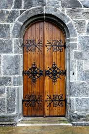 Http Formulaonerangetelford Com The Vibrant Wood And Skilful Metal Work On This Door Creates A Stunning Contrast To The Portes Anciennes Porte Fenetre Portes
