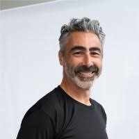 800+ "Stephen Land" profiles