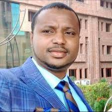 كلنا فخر بالبروفيسور نور الدين غفور ، أحد اعضاء هيئة التدريس في جامعة  كاوست، يذكر أنه في شهر يوليو الماضي حظى العالم الفرنسي بالموافقة السامية  الكريمة على منحه الجنسية السعودية نظراً لتميزة