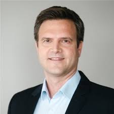 Heute verabschiede ich mich und sage Tschüss und auf Wiedersehen! Nach…