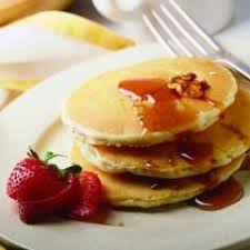 Bananen Walnuss Pfannkuchen Mit Fruchtsalat Rezept Rezeptideen Lebensmittel Essen Lebensmittel Ohne Kalorien