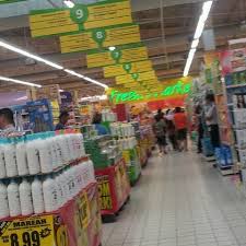Yakult has built unique operating model with female salesforce called yakult ladies. Giant Hypermarket 33 Jalan Ss 6 12